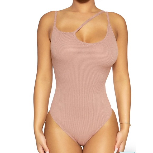 Naked Wardrobe Asymmetrical Strap Bodysuit - Chocolate - Large - New With Tags - Picture 6 of 6